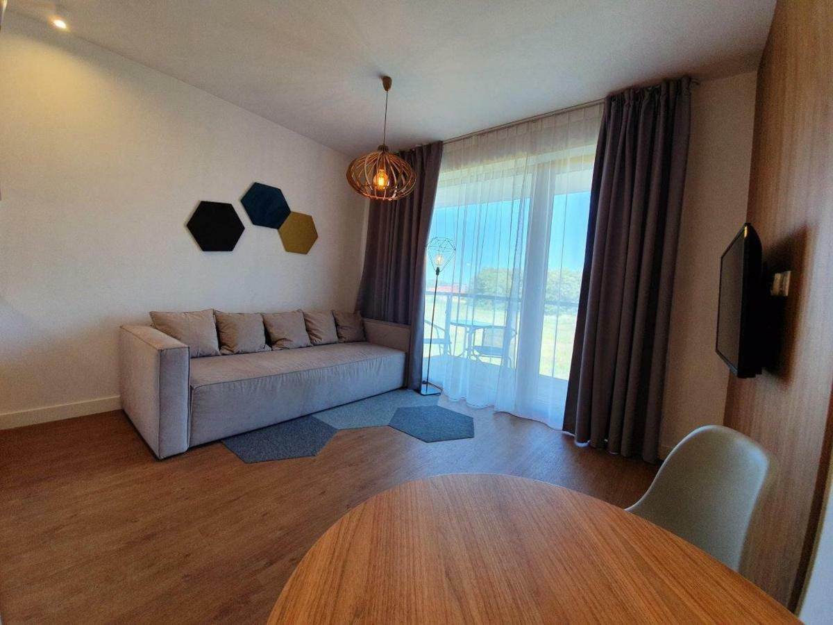 Prywatne Apartamenty W Hotelu - 365Pam Sarbinowo Exterior photo